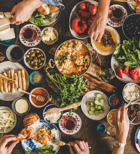 Résidents d’ici et cuisine d’ailleurs  – Exposition, ateliers cuisine